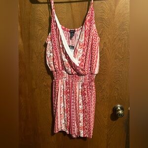 Red and White Patterned Sleeveless jumper
